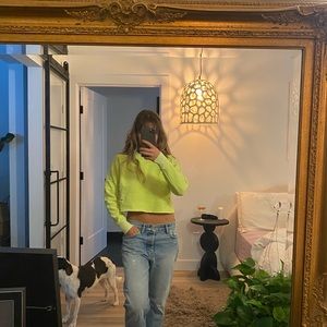 BDG UO / XS / Neon cropped sweater / rip detail / cozy cute!